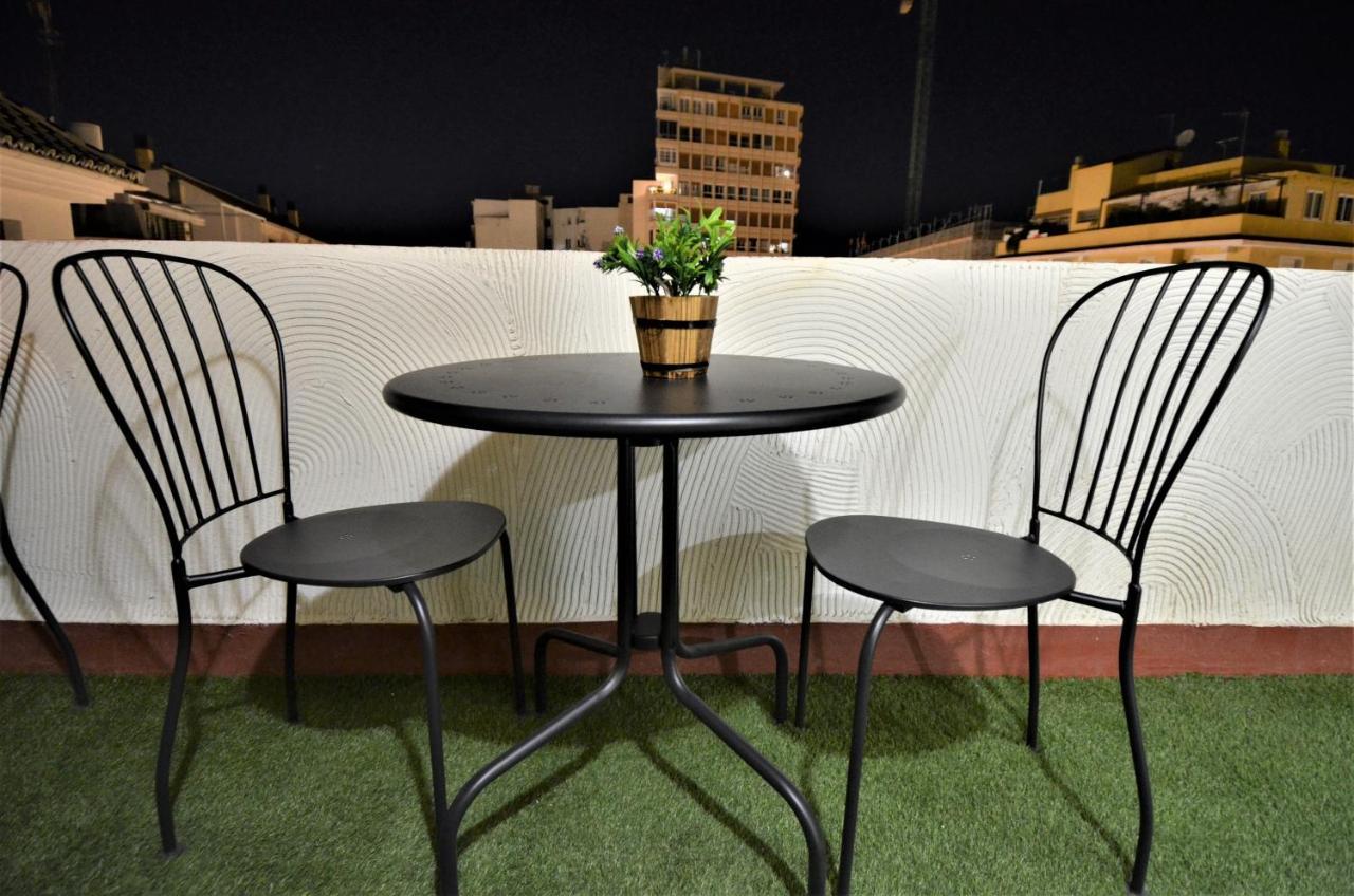 Atico De Lujo En El Centro Historico Apartment Malaga Bagian luar foto